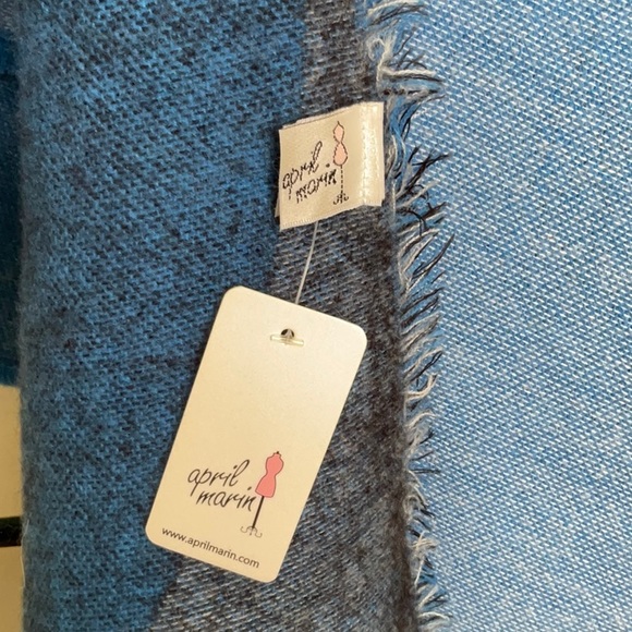 April Marin Two Tone Scarf - Picture 5 of 5